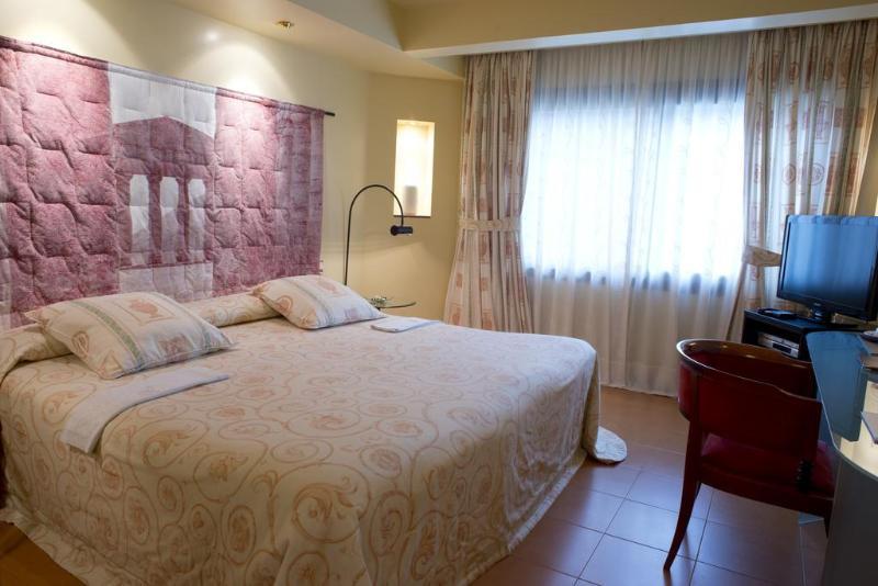 A Casa Canut Hotel Gastronomic Les Escaldes Exteriör bild A room at the hotel